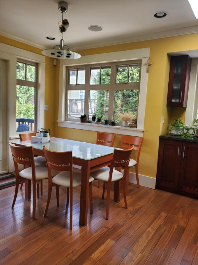 Elegant, Sunny Modern Home With Skylights - Kitsilano, Βανκούβερ Εξωτερικό φωτογραφία